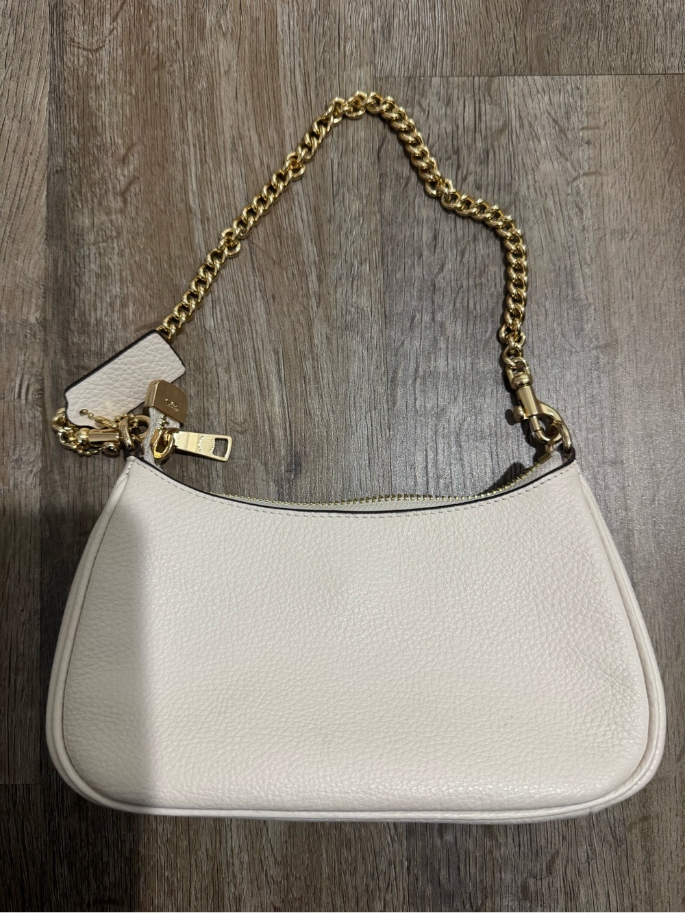 Coach Cream mini hand/crossbody bag. - Picture 6 of 7